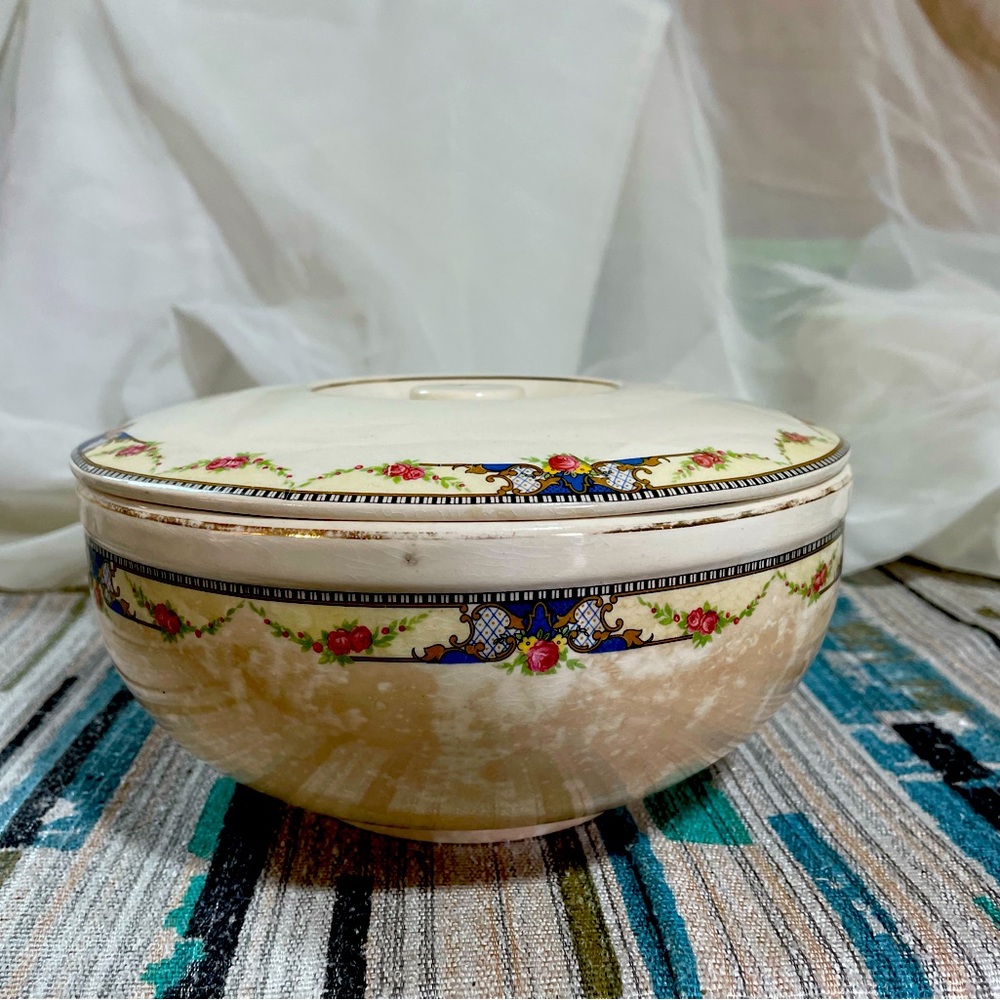 1940’s Vintage Ovenproof Covered Dish